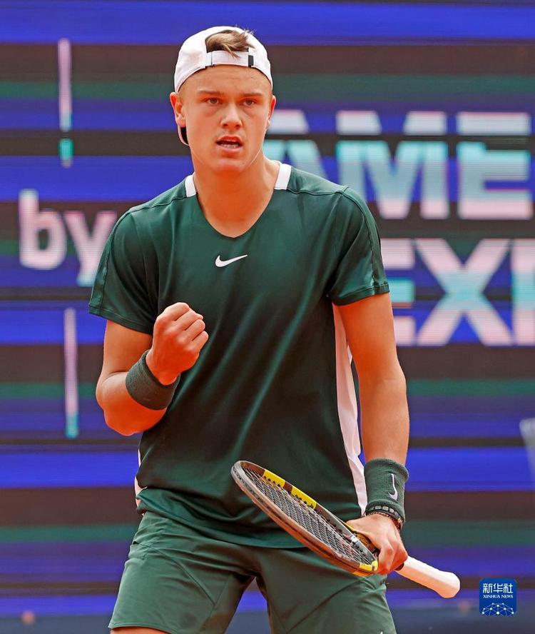 某种意义上 某种意义上